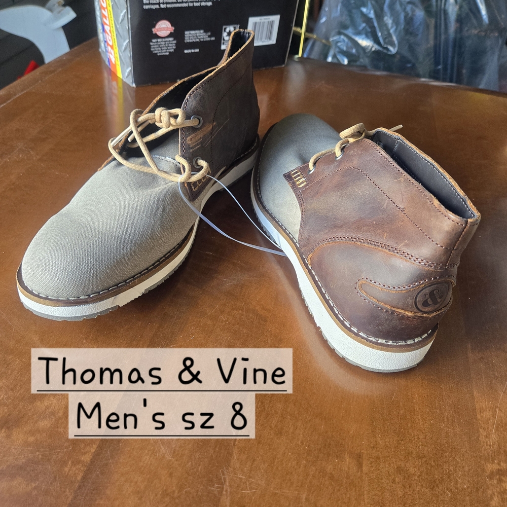 Two-Tone Suede Chukka Boots with Rubber Soles